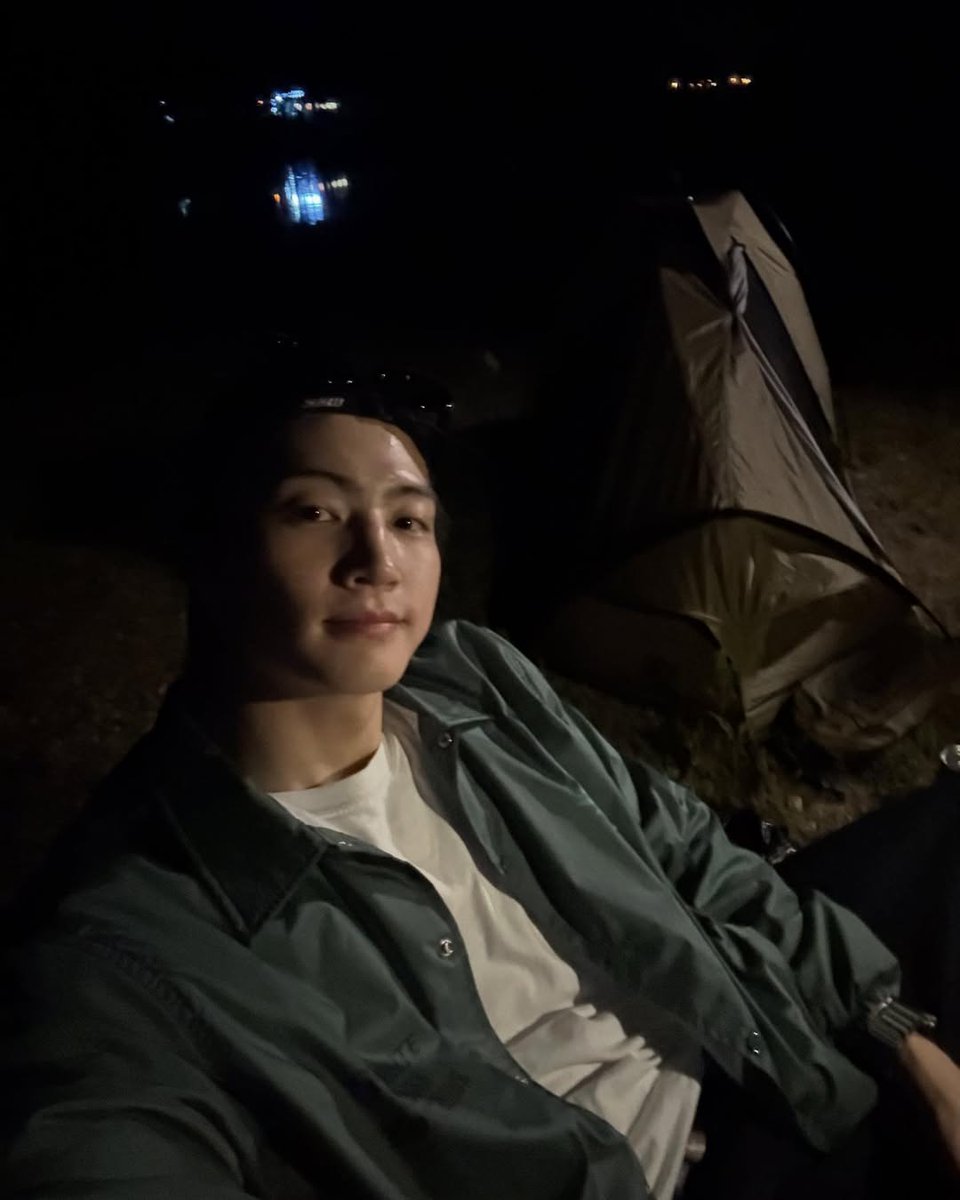 jeab825's tweet image. 🥳ʜᴀᴘᴘʏ ʙɪʀᴛʜᴅᴀʏ🎂
#DarlingLeaderJAYBDay
#제이비와_함께할_매일
#JAYB