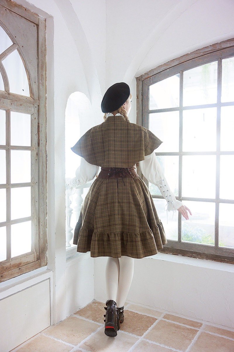 MIHO MATSUDA * コルセット風スカート ✨🗝スカート・ヒューム🗝✨ 新作スカートはアンティークゴールドの