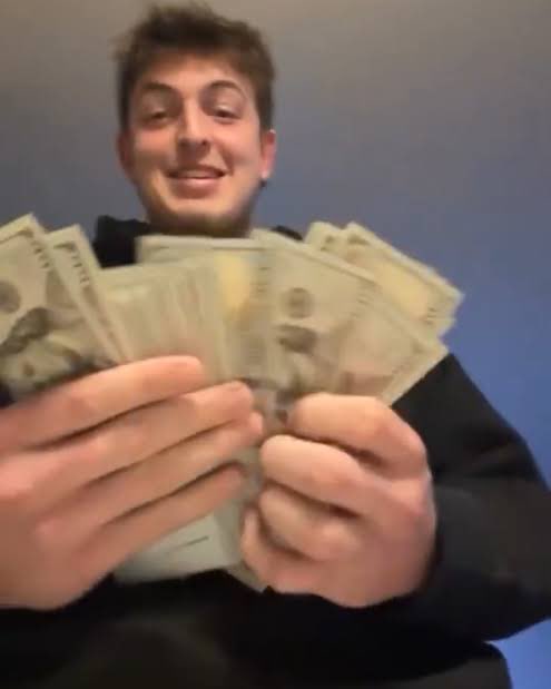 Dearborn13's tweet photo. @_willcompton Go get you some money Will https://t.co/0z4EMzwunv