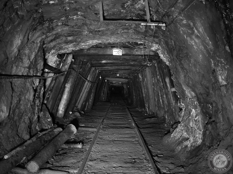 BabaIsYouTwo's tweet photo. [Baba descended through the mine tunnels. Downward, and downward, and- was this really structurally sound?]
MINE IS STABLE
[The new rule brought Baba peace of mind, at least. She continued the descent until the tunnels up into one large cavern. And in the middle of it...] https://t.co/9cwIhedHLa