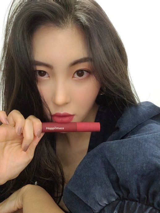 naviasvault's tweet image. Última parada antes de ir a mimir porque yo no podía perderme del #𝟶𝟻𝟶𝟷ৎ୭に𝐳𝑦𝐳𝑦 y no disfrutar todo el día de este gran #𝓩𝕚𝐀𑁯𑣿𝟸ʼ居住𝐜ōncᥱr𝕥. Soy una fan de esta reina por lo que no podía perderme el #𓊈𝙻o𝐯eいঌ𝙷oɴes𝐭𝕪𓊉.

𝐖o𝕟dər ◌ * ᰍ 🦸🏻‍♀️ 𝑮irl ♡ #𝐍āviα