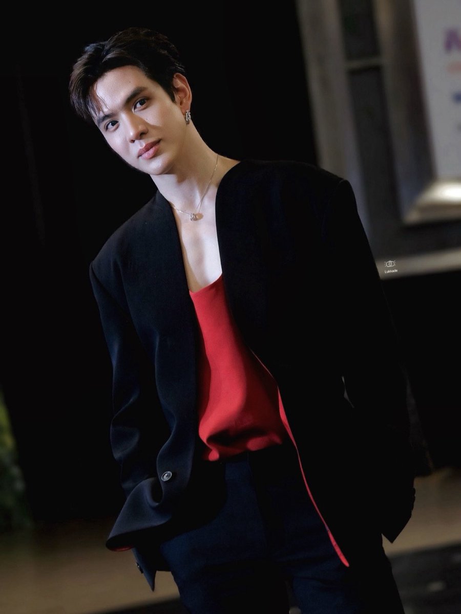 FilmtnpStudio's tweet image. เช้านี้สองลุคสองสไตล์ จะจิ้มแก้มหรือนิ่งๆ ก็โดนใจแฟนฟิล์ม 🤗

#FilmThanapat #ฟิล์มธนภัทร