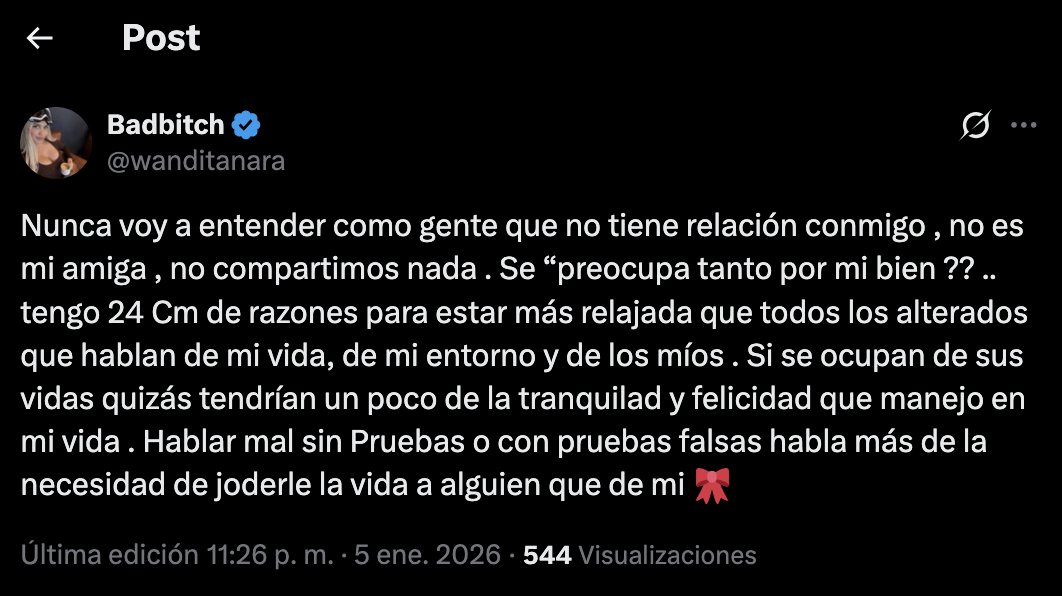 eeemiliano's tweet image. Wanda responde a las críticas de las últimas horas: "tengo 24 centímetros de razones para estar más relajada que todos los alterados que hablan de mi vida"