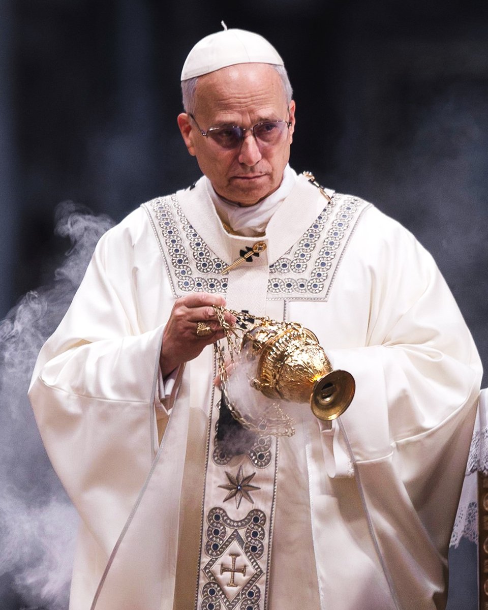 CatholicCassie's tweet photo. Always pray for the Pope https://t.co/Ag2gmDKpei