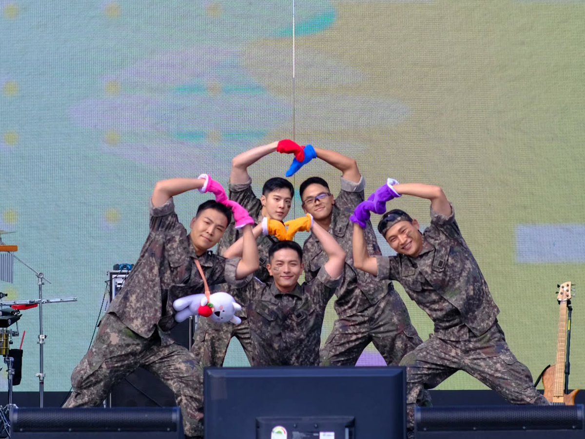 WOOSEOK FAMILY tweet media