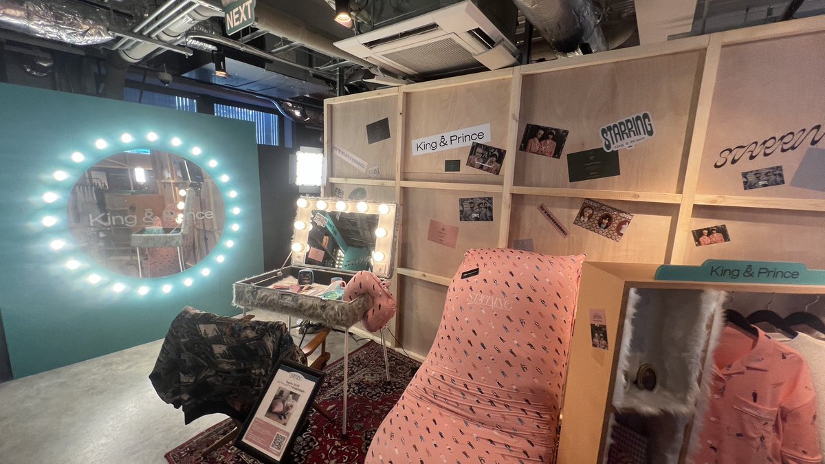 99hahs's tweet photo. 入場からずーっと「STARRING」「Theater」の世界観で可愛い！② 

#POPUPSTORE_STARRING
#STARRING
#KingandPrince https://t.co/V5jY2ep8eG