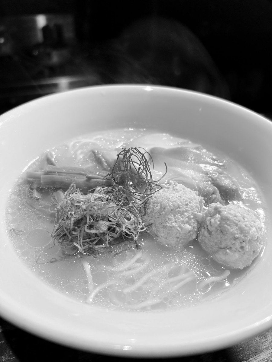 こんにちは😃
ザンです
1/6の営業時間
11:30-15:00,17:30-23:00
よろしくお願いいたします🙇

※本日夜から最後の冬期限定始まりますっ！
※冬期限定
「濃厚どろ味噌」
「"超"生姜醤油らーめん」
※自家製味噌販売中🔥