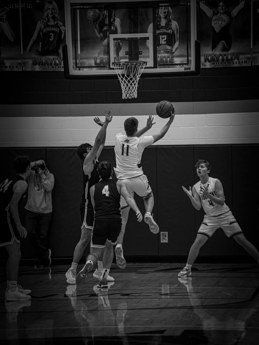 Wolfe Sports tweet media