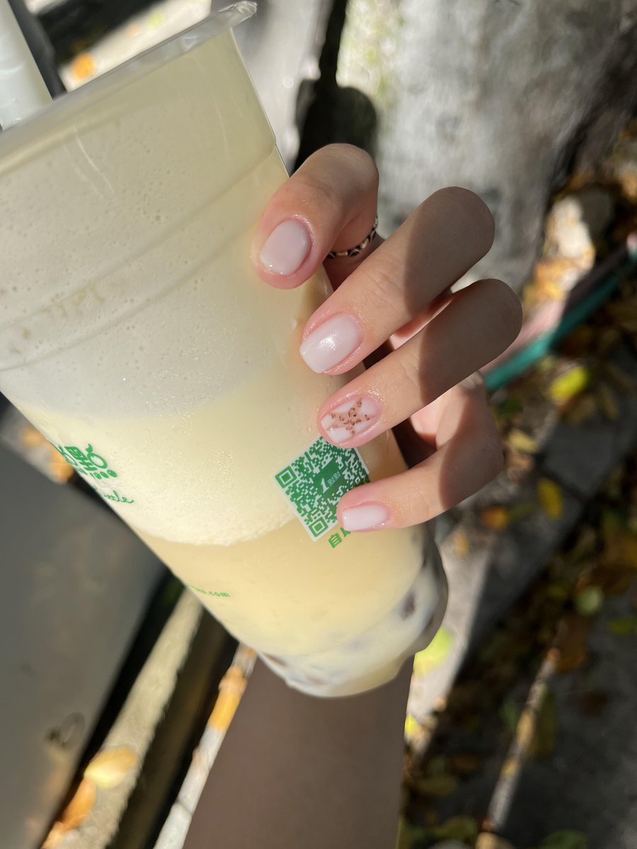 MillerTimoby's tweet image. 私の新しいネイル、いい感じだと思いますか？🤣