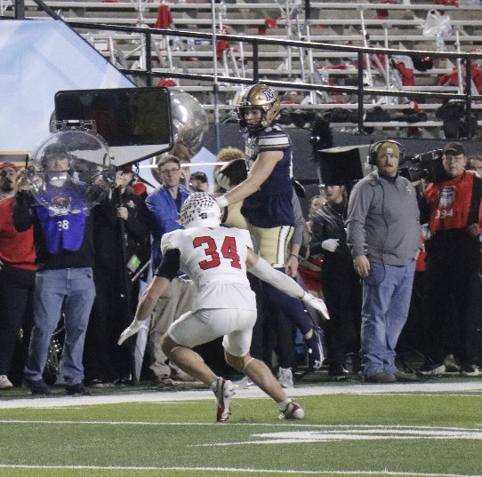 FCSNationRadio1's tweet image. HANG IT IN THE LOUVRE!!  

Dane Steel you absolute SICKO 🤯

📸: @Cameron_Cont #FCSChampionship