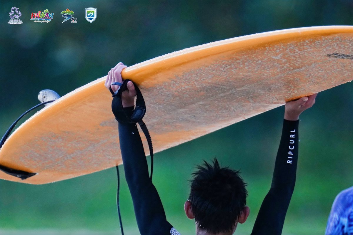 Here in Wanning, #Hainan. Come find your wave.

#surf #surfing #surfer