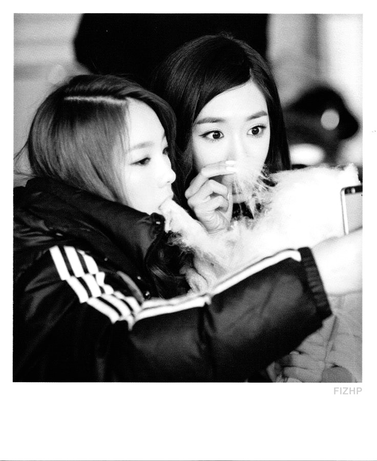 woolfpoetry's tweet image. Mais um mês ao lado do meu amor e eu duvido que há uma mulher mais contente no mundo do que eu. Ela é o meu lar, é cada batidinha do meu coração, e é um privilégio dormir e acordar ao lado dela todos os dias.