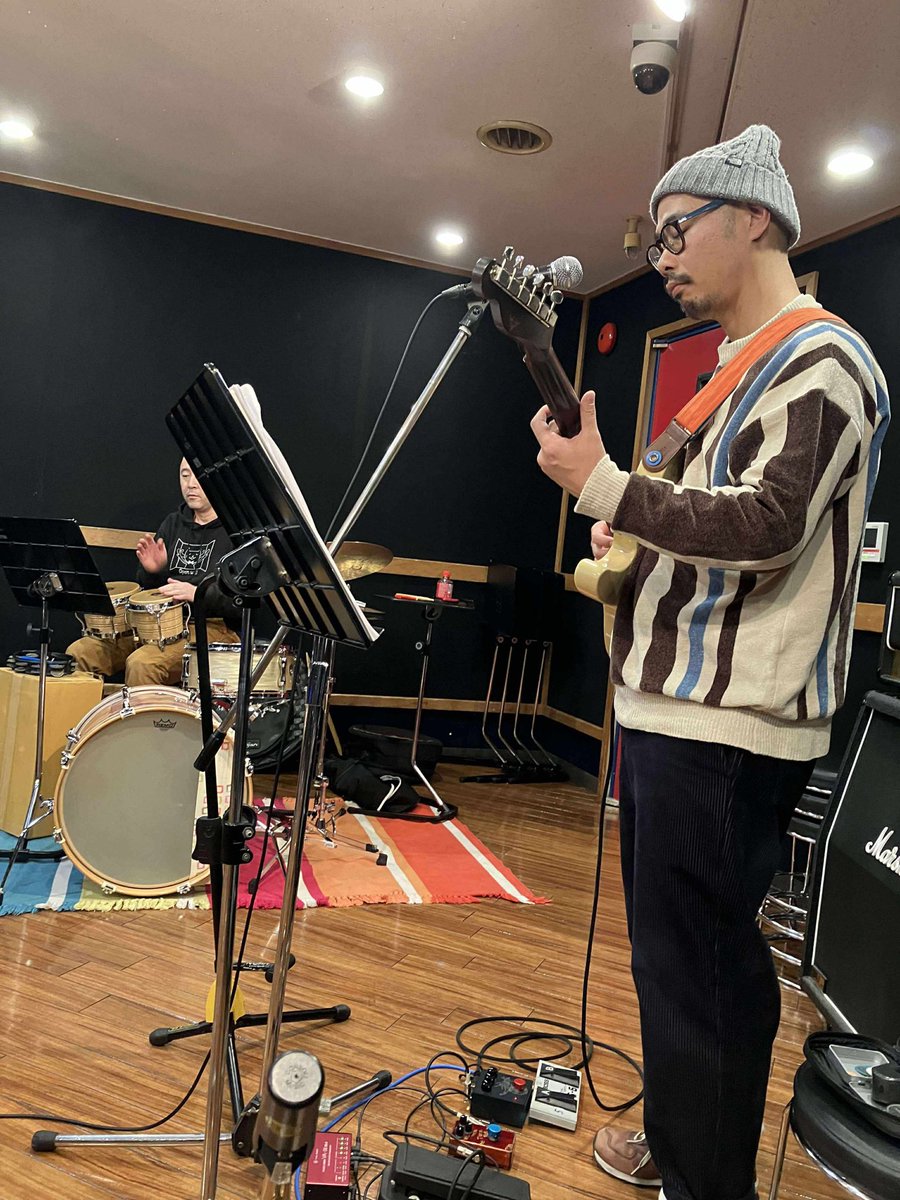 showmakamura's tweet photo. 昨日はBNM!!!レコ発の最終リハ🎸
今までで最大編成！
是非！

Blues No More!!! 
『How blue can you get』 Release party!

@下北沢 CLUB Que
1/18 (Sun)
OPEN／START
17:15／18:00
ADV.���4,000／DOOR.￥4,500 [+1D]
LivePocket[配信]¥3,000
(視聴期限1/25  21:00まで
https://t.co/KUFGTZJ7bS https://t.co/e7M9VlxRgo