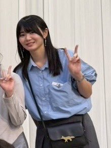 ikechan0920's tweet photo. 高校を卒業して、10年！！

激鬱で成人式も(大学の)入学式＆卒業式も何も参加しなかった私が、やっと同窓会に行けるくらい元気になりました🌾💭

当時の写真(左)、多分これしかない😂 https://t.co/a30WcqCetW