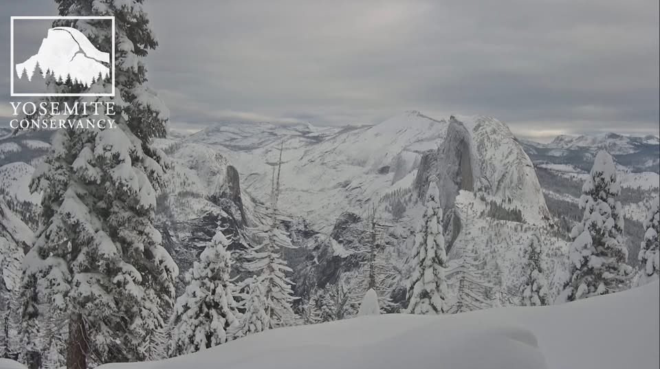 #Yosemite got hammered with snow over the weekend! They closed the north gate HW120