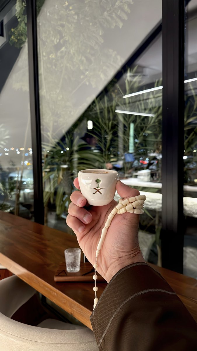 إذا أردت ان تكون سعيداً،
كن قليل الكلام ، كثير التجاهل."
#تبوك ☕️📸