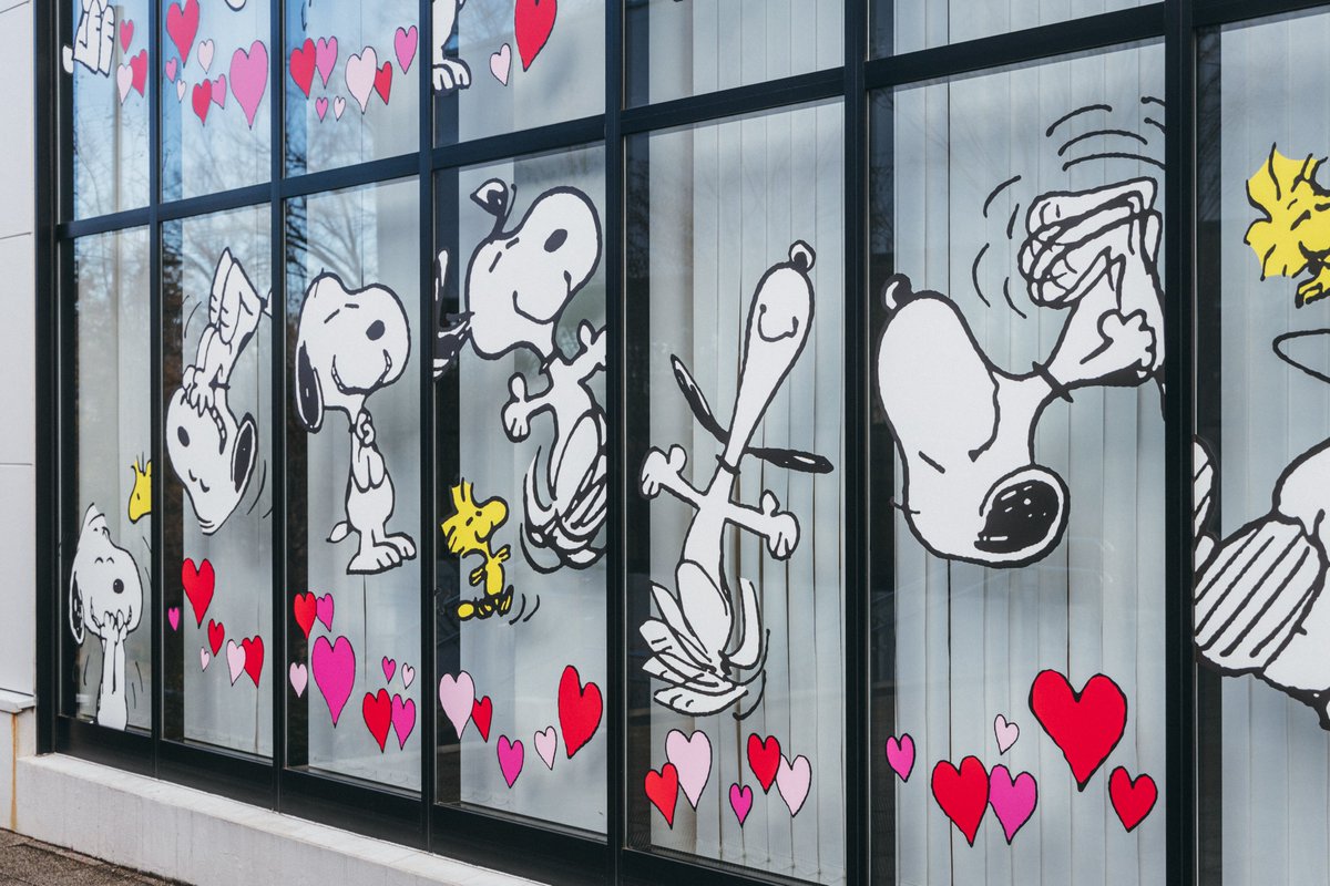 【「ハッピー・ラブ」開催中！】
今回のテーマは「スヌーピーもハートもいっぱい！」。
この時期だけの可愛いミュージアムで特別なひとときをお過ごしください。

詳しくはこちら
snoopymuseum.tokyo/s/smt/news/det…