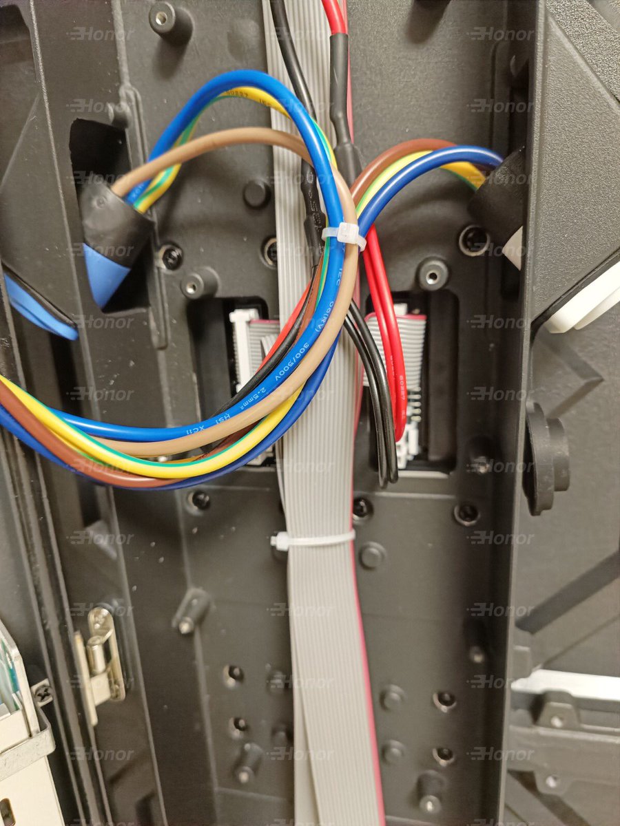 HonorledZero's tweet image. XW Pro series with wire connection, big promotion!!
rental series P1.56/P1.953/P2.604/P2.976/P3.91
Multifunction cabinet can connect together
45 degree and curved screen and straight screen
#Honorled #Honorleddisplay #Honorledwall ##Honorledscreen #LED #leddisplay #ledscreen