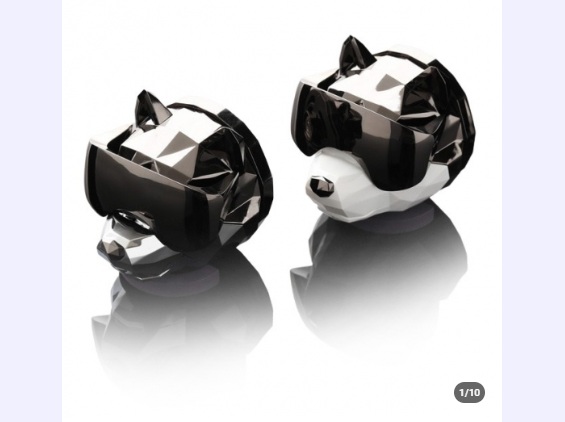 wolfmuzzle11's tweet image. 韓国で数年前に販売してた
車内用芳香剤Dude88
ハスキー型容器特典ゴーグル付で
エアコンの吹き出し口のフィンにひっかけるタイプ
定価49,000₩だから5,000円くらいか　しますねえ
ようつべで見られます