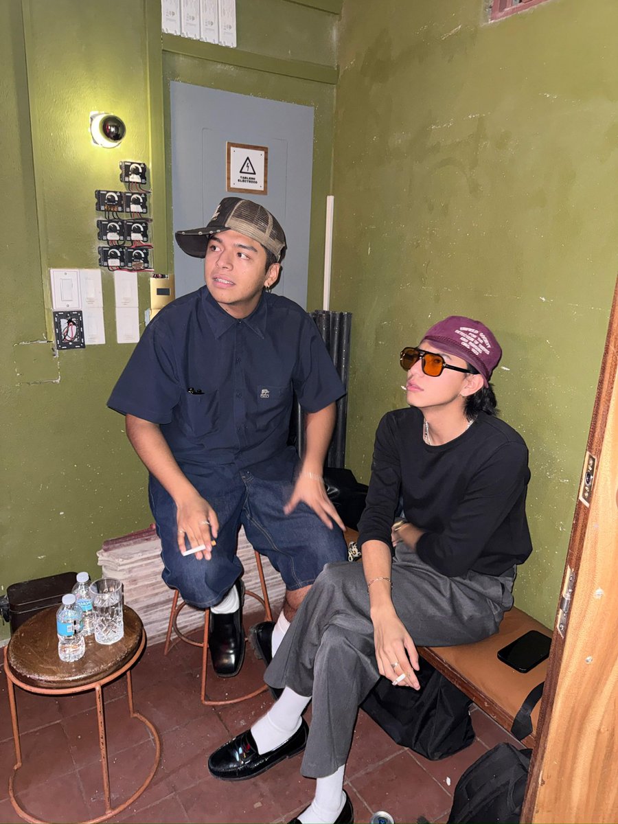 ramseshurt's tweet image. On stage / Backstage