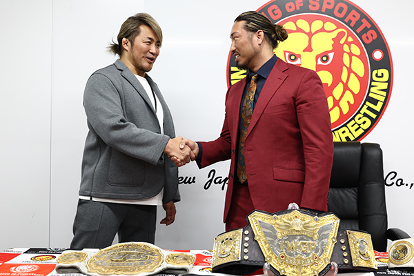 njpw1972's tweet image. 「新しい世界を創っていくためには、新日本の歴史を大事にしていかなきゃいけない」

“IWGPヘビー級王座”の復活が正式決定、辻が第87代王者に！世界ヘビーは分解、IC王座封印へ！

新ユニット“Unbound Co.”設立、ジェイク・リーの急襲にも言及！

njpw.co.jp/623182

#njnbg