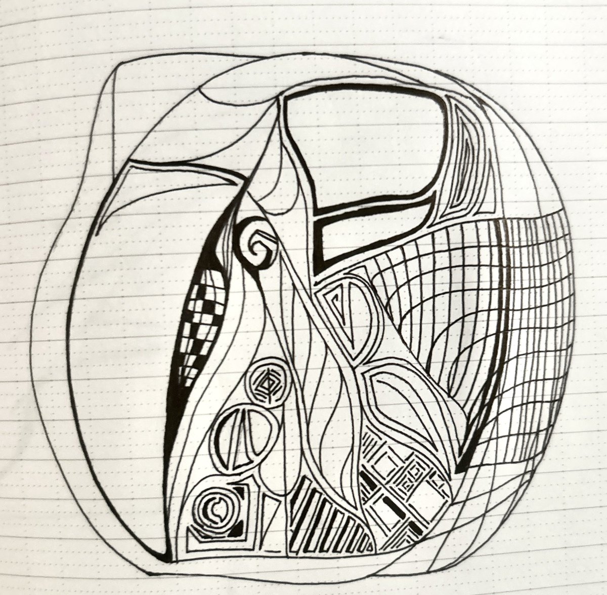 emptyDumpty0105's tweet photo. #zentangle #doodle #artistsontwitter 
If you like it, please follow me! https://t.co/gGC9M1xop6