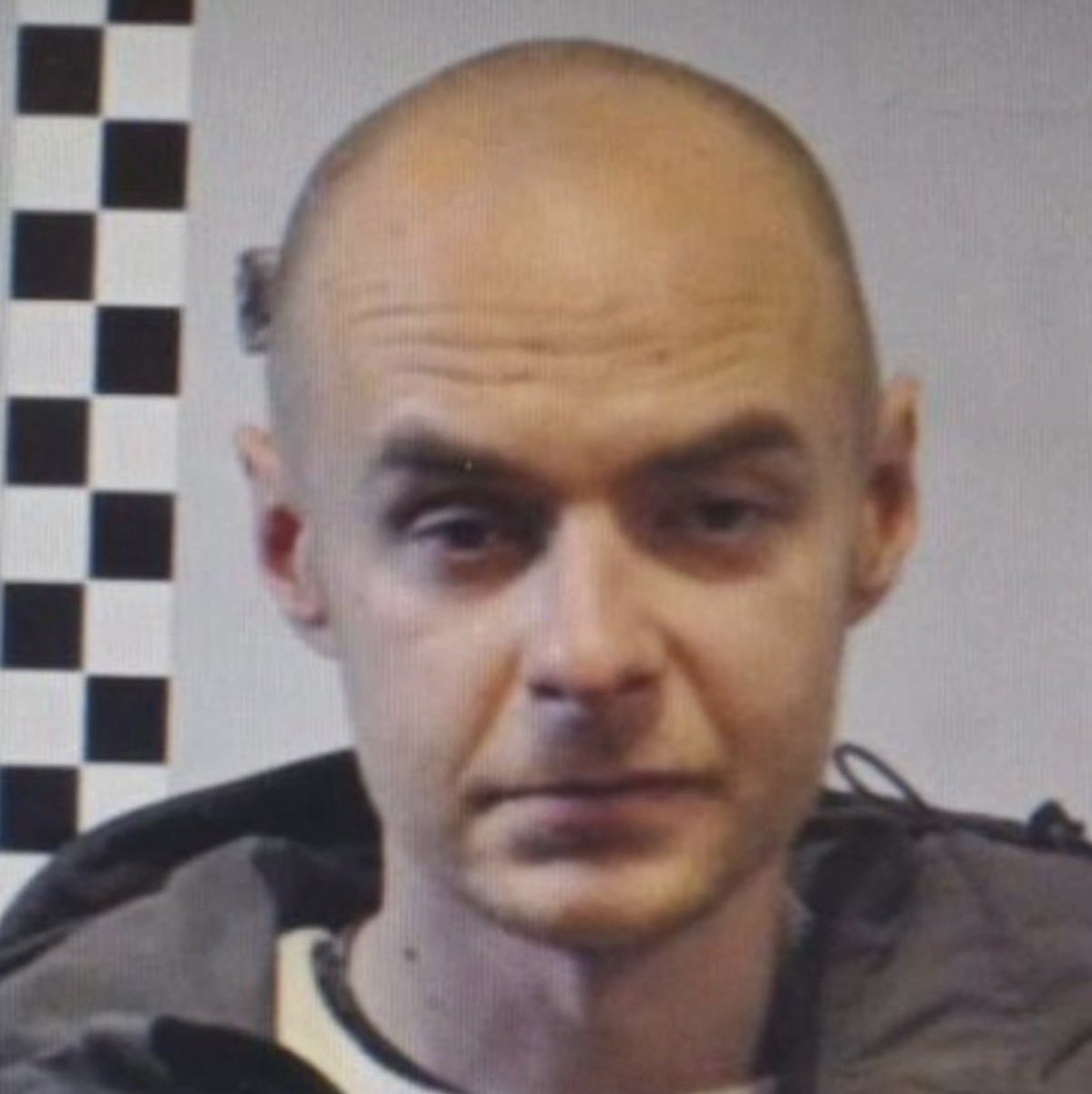 SaP011's tweet image. Jelenic Marin, straniero pluripregiudicato.

Il maledetto che a Bologna ha ucciso a coltellate Alessandro Ambrosio.

Esattamente quanti italiani devono cadere ancora a causa di questa invasione? Quanti?