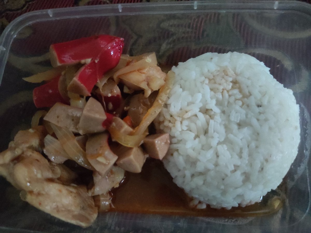 PinkQueen tweet media