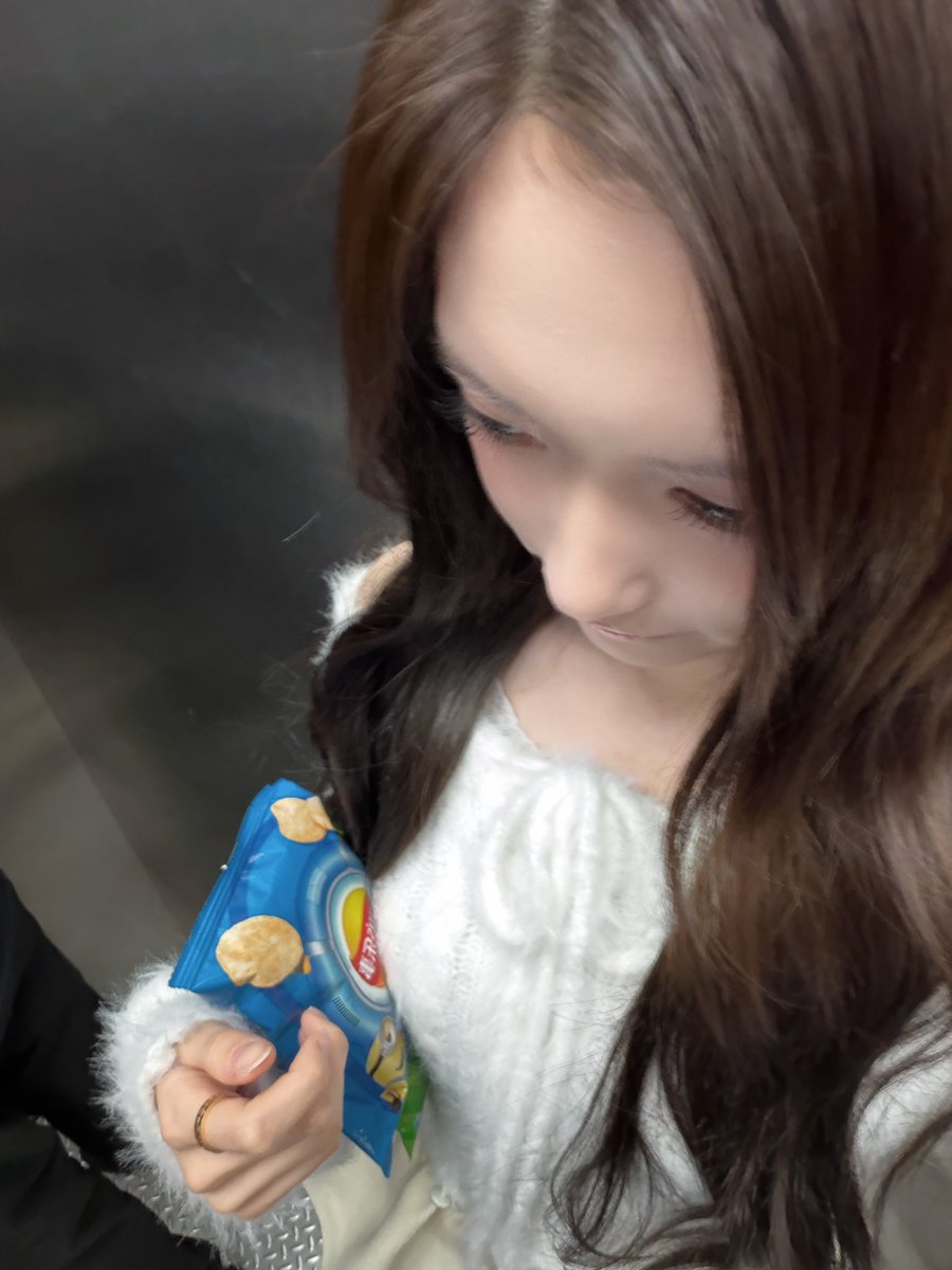 🙈🍬🍪🍰🧁🍫🍭

#IVE #아이브 #LEESEO #이서