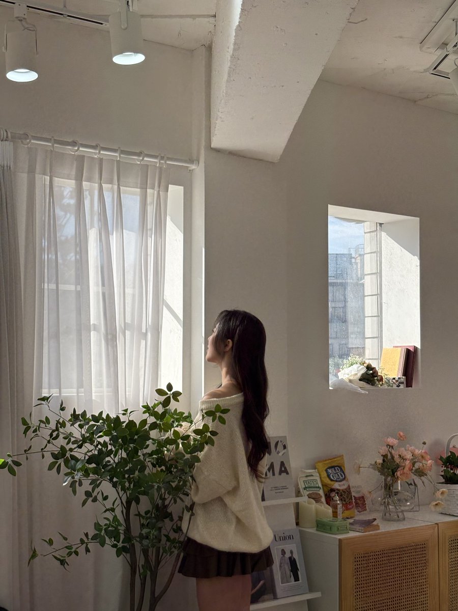 1월 7일 오후 3시 (한국시간) 아리랑 라디오 ‘Hart Attack'에 출연합니다🤍 내일 만나요 ❤️

I’ll be appearing on Arirang Radio “Heart Attack” on January 7 at 3 PM (KST) 🤍
See you tomorrow ❤️