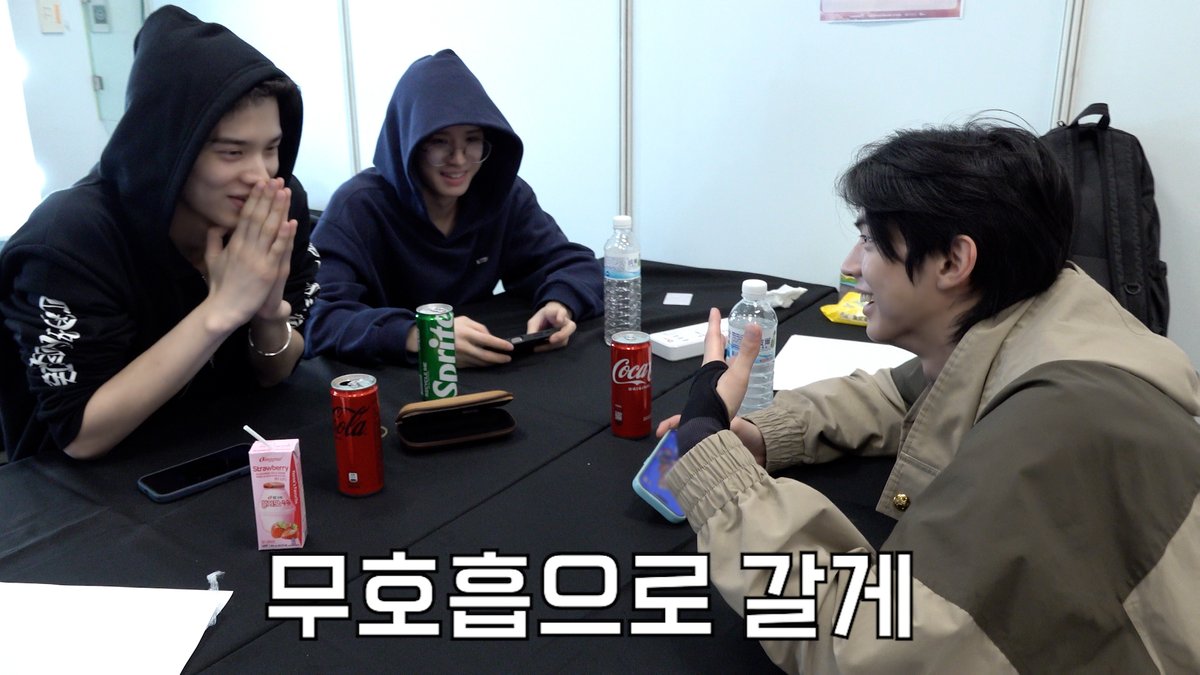 TWS_PLEDIS's tweet photo. TEAM 경신도 국가대항전

https://t.co/hCj3yvaSHM

#TWS #투어스 #247WithUs
#TWSECOND https://t.co/BhQQExrW2J