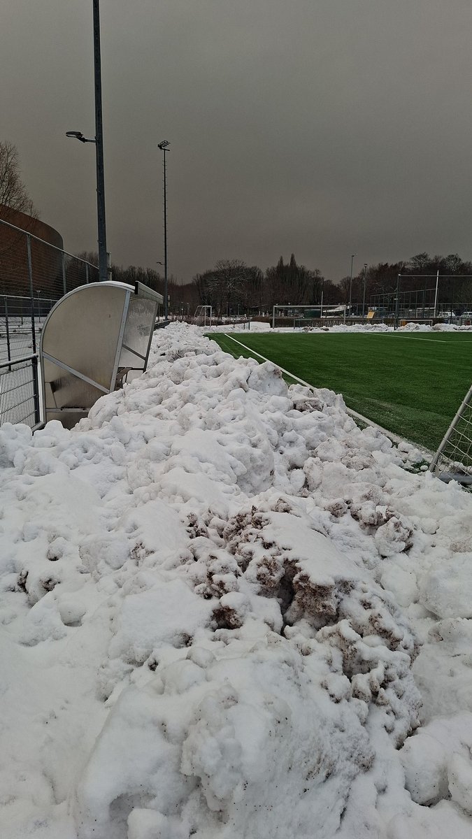 RaafRob's tweet image. No comments 🤣🤣🤣💛💚