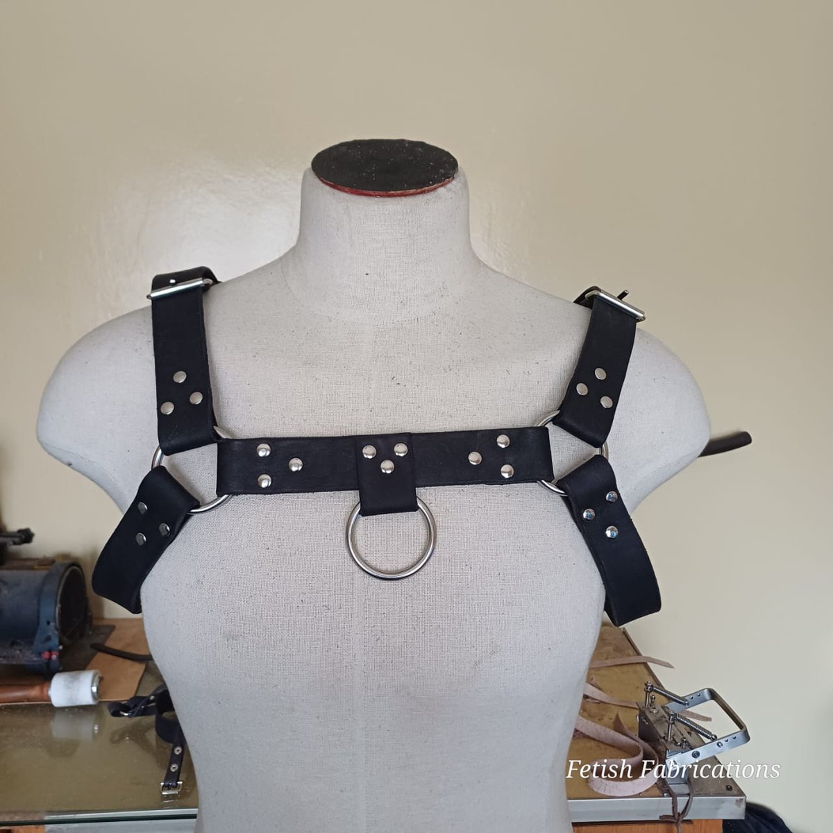 Just finished our first male leather chest harness.
Always great seeing new designs come together — catch it on display at Play With Me soon.#BDSMGEAR