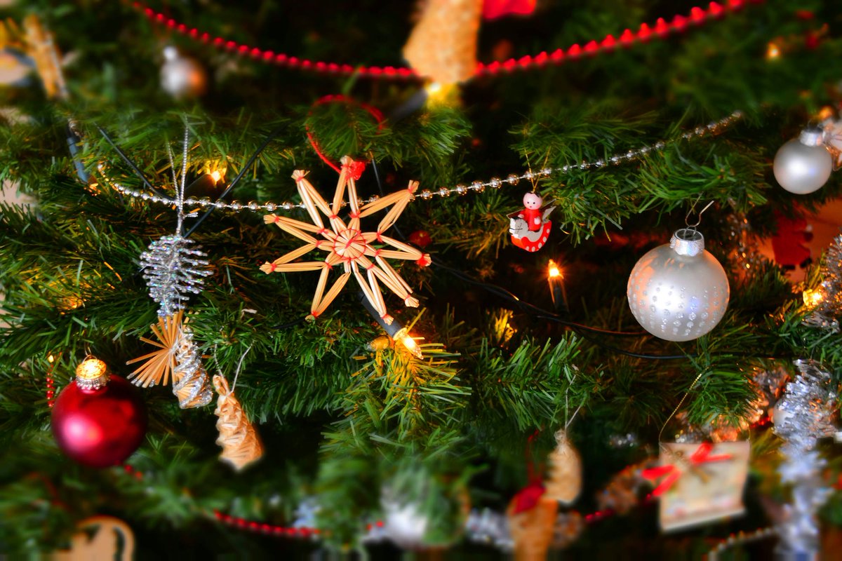 whychristmas's tweet photo. Happy Christmas! REALLY!!! Today it's Christmas in the Armenian Apostolic Church 🇦🇲. It's also when Christmas is celebrated on the tiny Scottish island of Foula 🏴󠁧󠁢󠁳󠁣󠁴󠁿! https://t.co/NeehCeVCgn