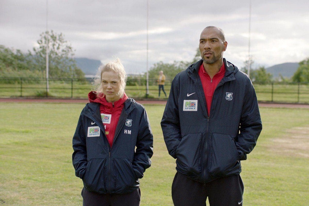 DiegoGArgota21's tweet image. Después de su retirada (2012), el delantero noruego del Valencia John Carew se ha pasado a la interpretación, y puedes verle en algunos papeles como siendo un capo de la mafia albanesa; el novio perfecto en una comedia romántica; o un futbolista frustrado al borde de la retirada.