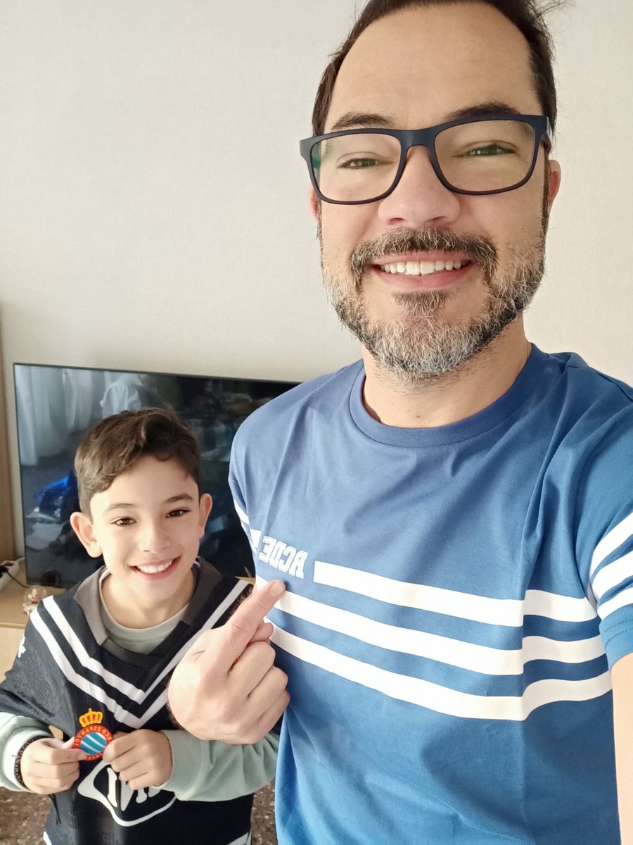 DaniVinils's tweet photo. #deparesafills #rcde #NitDeReis #NocheDeReyes https://t.co/QDBQLV2gvj