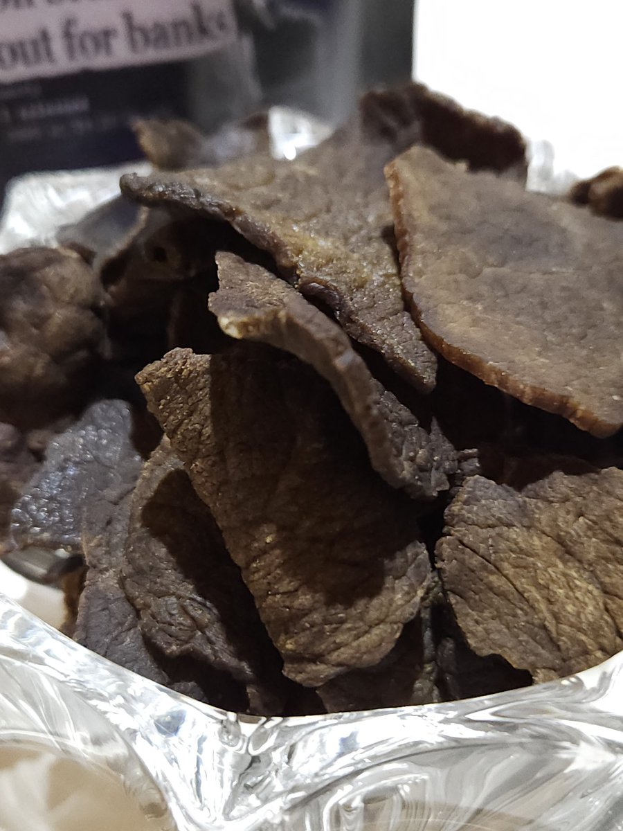 Somewhere along the way, food became complicated for no reason. We’re doing the opposite. Just beef and salt. Directly sourced from the farm.