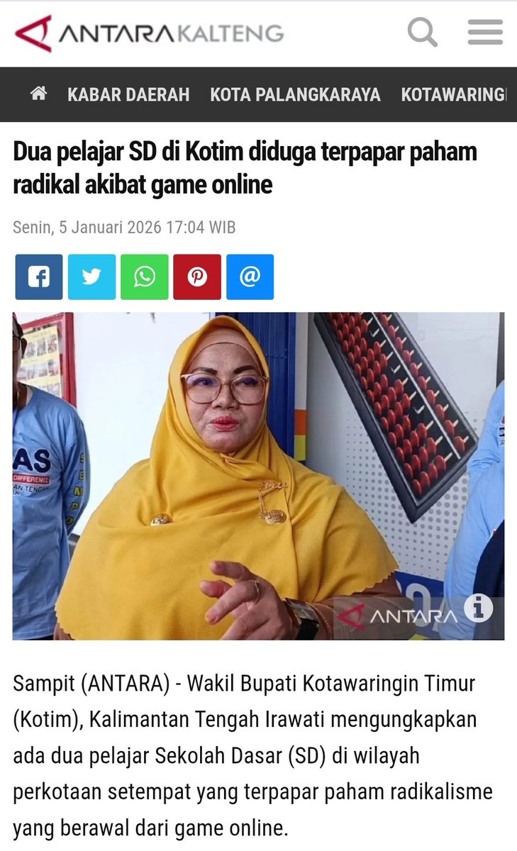 Temuan tim Densus 88 AT yg secara khusus datang ke Kotawaringin Timur utk melakukan pengamanan dan pendalaman kasus paparan paham radikal thp 2 anak SD, dilakukan secara bertahap dgn memanfaatkan ketertarikan anak trhdp permainan daring kemudian diarahkan masuk ke grup WhatsApp.