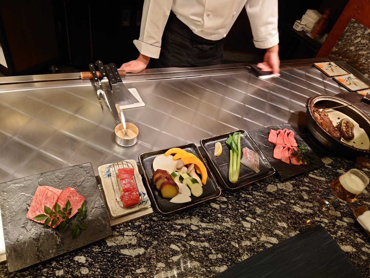 毎年恒例伊勢初日
今年は天気良好

明日はいつも通り伊勢神宮で初詣