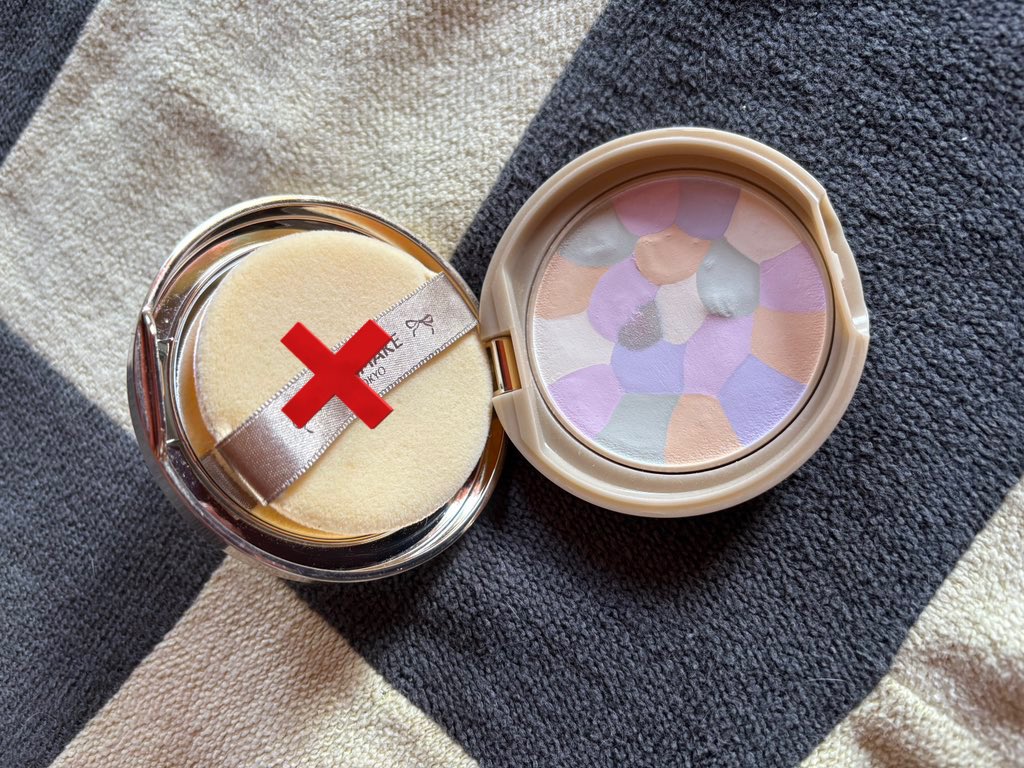 Help2884's tweet image. ส่งต่อ แป้ง canmake เบอร์1 
220ส่งฟรี ยังเหลือเยอะเลยน้า 
*ไม่มีพัฟนะคะ (พัฟมีตำหนิถ้ารับได้จะใส่ไปให้คับ)
#ส่งต่อเครื่องสําอาง #คสอมือสอง #ส่งต่อcanmake