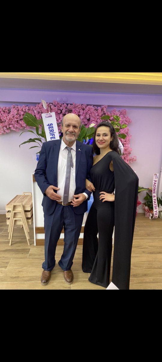 Siz 998 gündür nasıl rahat uyuyorsunuz
Ben sadece kabus görüyorum
998 gündür nefes alıyorum ama yaşamıyorum
O canını Aldı siz üstünü örttünüz ben ADALET istiyorum 1 hafta kaldı çıkacaksınız karşıma