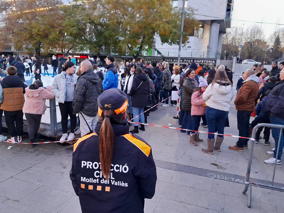 emergenciescat's tweet image. T'agradaria fer voluntariat amb #ProteccioCivil del teu municipi?

📲 Consulta què és el voluntariat de Protecció Civil, en què consisteix i com formar-hi part a gen.cat/3RLPwnW