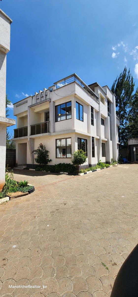 ManotitheRealt1's tweet image. Rental Villa
4Br All En-Suite 
Dsq
Study room

📍Ongata Rongai, Masai lodge - Olekasasi. 
Gated community 
Ksh 110k pm
📞 0721 594 567 #Manoti #realtor #house #rental #housetolet