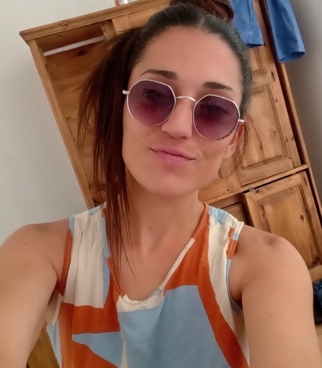 totalmentevicky's tweet photo. De alguna manera llegue a mis 32 🥰. Soy muy afortunada. Feliz cumple para miiiii https://t.co/cPeTvDyZ0d