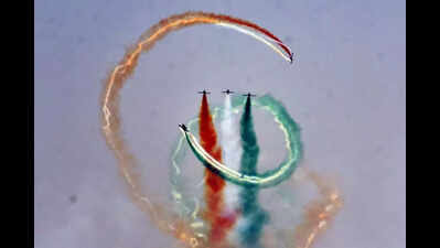 ✨ NASHIK, GET READY TO WITNESS THE MAGIC IN THE SKIES! ✈️🇮🇳
For the first time in history, the Indian Air Force’s world-renowned Surya Kiran Aerobatic Team (SKAT) is set to perform its air show in Nashik! Prepare for a breathtaking display of precision, speed, and maneuvers that