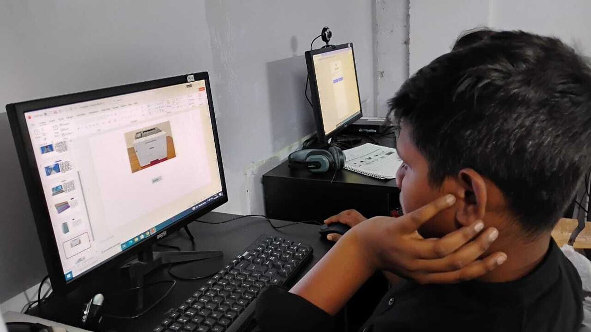 TeachtoEarn tweet media