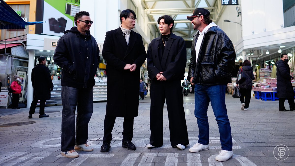 Jung Hoo Lee, Willy Adames, and Tony Vitello explore Namdaemun Market with Chef Choi Hyun-seok