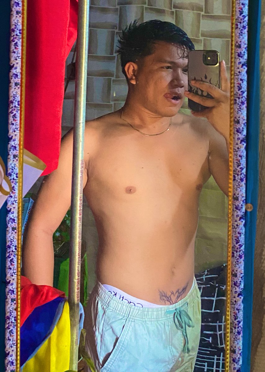 itsMejAyDump tweet media