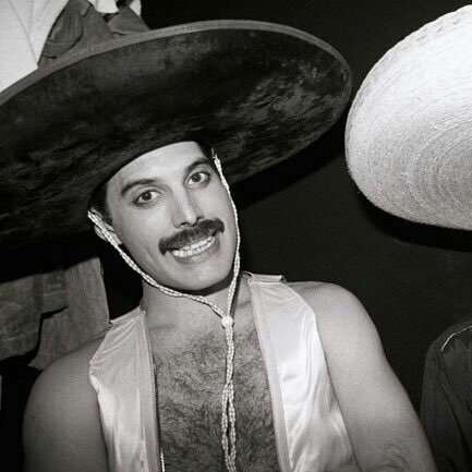 hikikomodel's tweet image. Freddie Mercury using Big Hats
