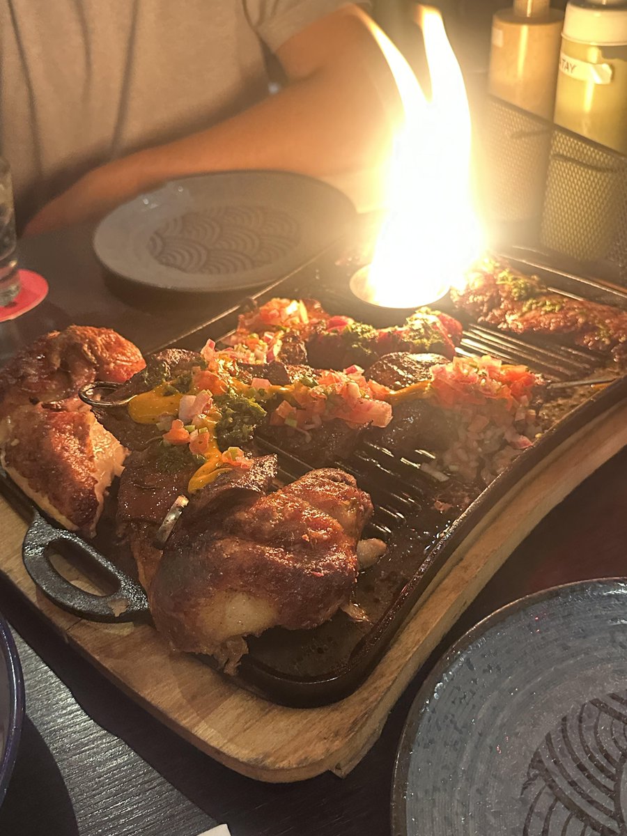 Terminstg's tweet image. It's still early! How about some delicious late-night snacks? Lol